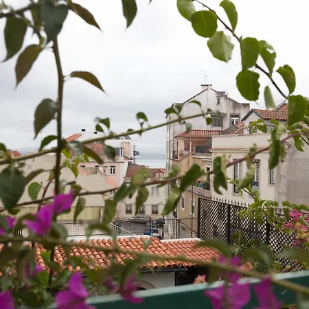 Flh Lapa Terrace With View * Lisbon
